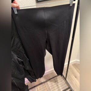 Savage X Fenty Sport Black Leggings
